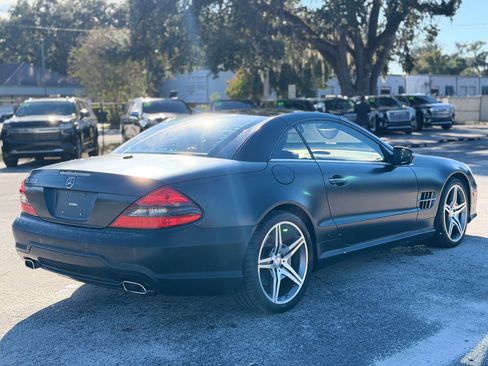 Used 2011 Mercedes-Benz SL 550 image 5