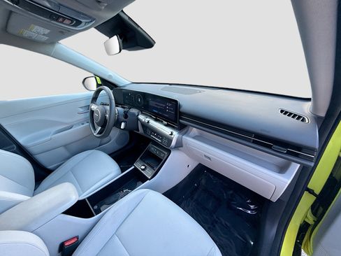 Used 2024 Hyundai Kona SEL w/ Convenience Package FWD image 30
