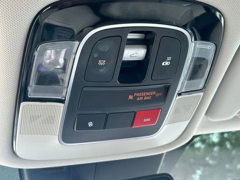 Used 2023 Hyundai Tucson Limited FWD image 19