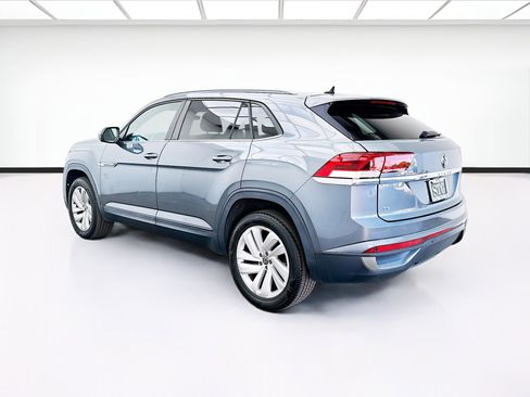 Used 2020 Volkswagen Atlas Cross Sport SE w/ Panoramic Sunroof Package FWD image 6