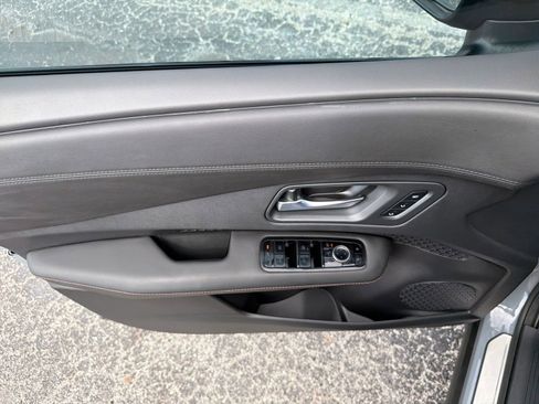 Used 2023 Nissan Ariya FWD image 19