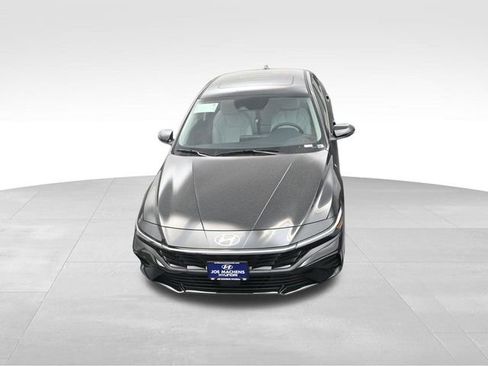 New 2026 Hyundai Elantra Limited image 25