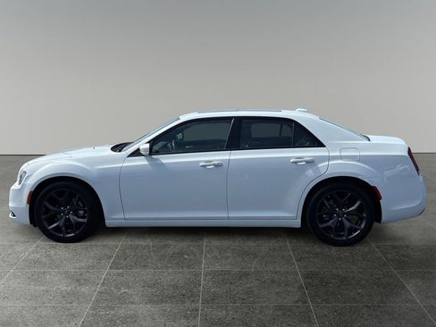 Used 2023 Chrysler 300 S RWD image 6