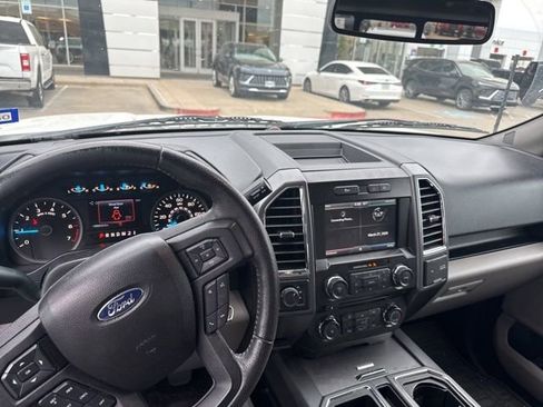 Used 2015 Ford F150 XLT w/ Equipment Group 302A Luxury image 5