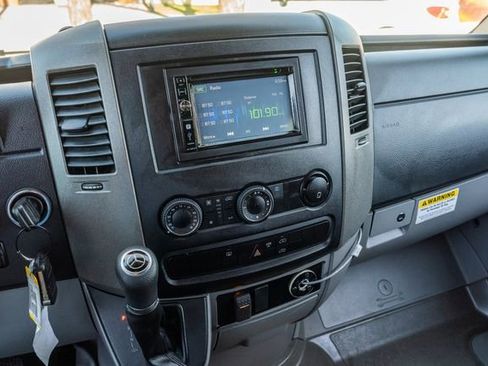 Used 2016 Mercedes-Benz Sprinter 3500 image 27