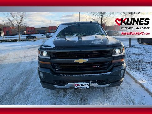 Used 2018 Chevrolet Silverado 1500 LT w/ All Star Edition image 3
