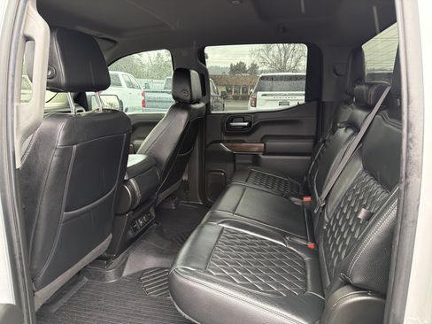 Used 2021 Chevrolet Silverado 1500 RST image 11