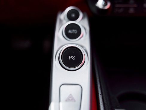 Used 2019 Ferrari GTC4Lusso image 68