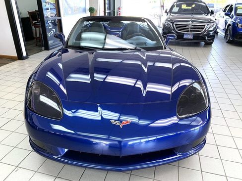 Used 2005 Chevrolet Corvette Convertible w/ Preferred Equipment Group RWD image 5