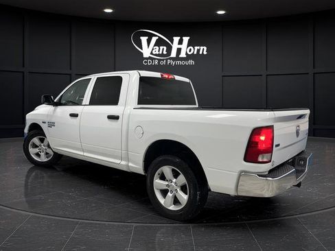 Used 2023 RAM 1500 Classic SLT image 3