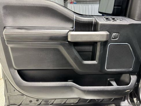 Used 2018 Ford F150 Platinum w/ FX4 Off-Road Package image 20