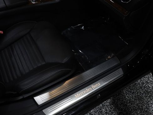 Used 2013 Mercedes-Benz SL 550 image 49