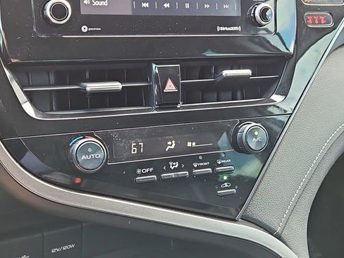 Used 2021 Toyota Camry SE image 46