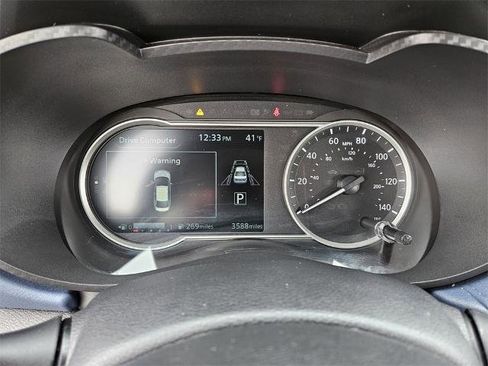 Certified 2025 Nissan Versa SV w/ Trunk Package image 26