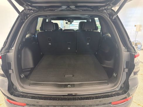 Certified 2024 Jeep Grand Cherokee Altitude AWD/4WD image 21