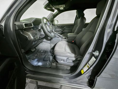 Used 2026 Toyota Tacoma SR5 AWD/4WD image 12