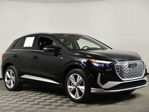 Used 2023 Audi Q4 e-tron Premium Plus w/ Premium Plus image 6