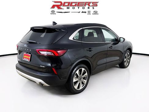 Used 2025 Ford Escape Platinum image 7