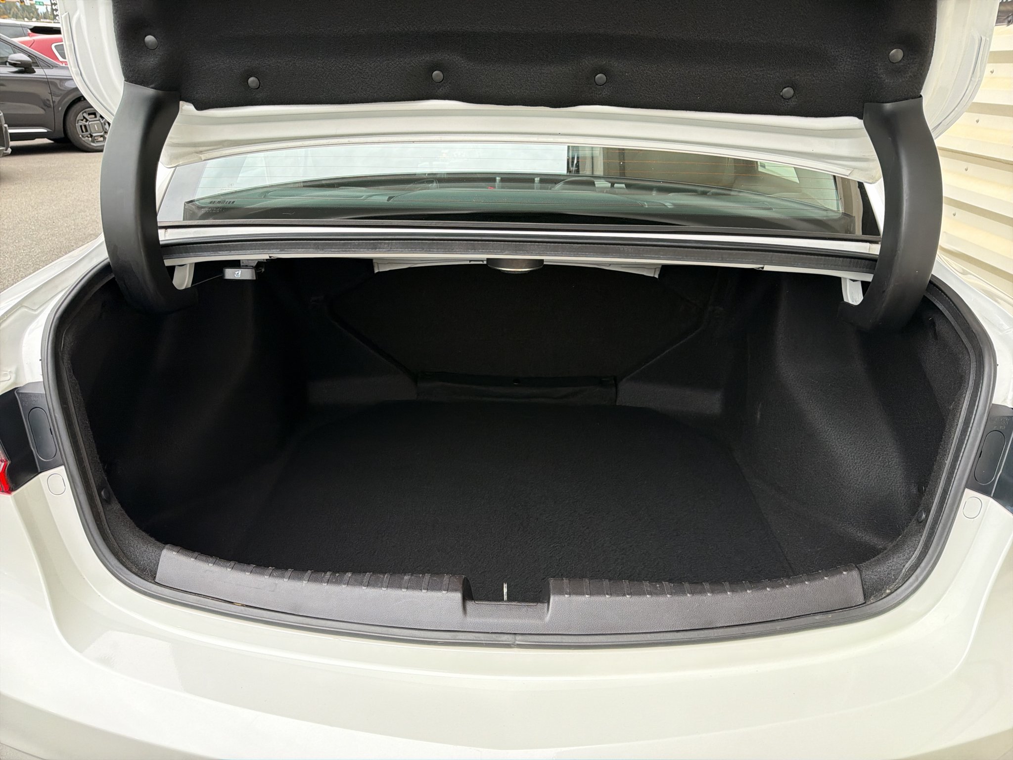 Used 2019 Acura ILX FWD image 13