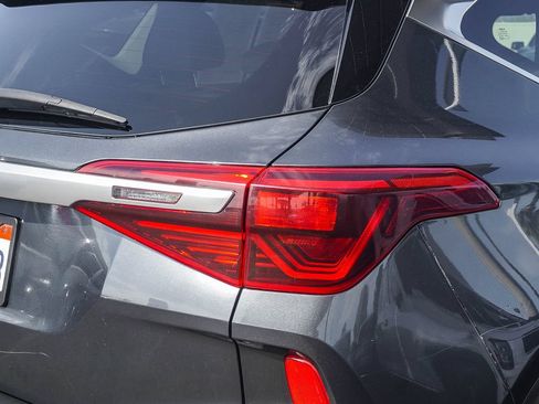 Certified 2023 Kia Seltos EX AWD/4WD image 8