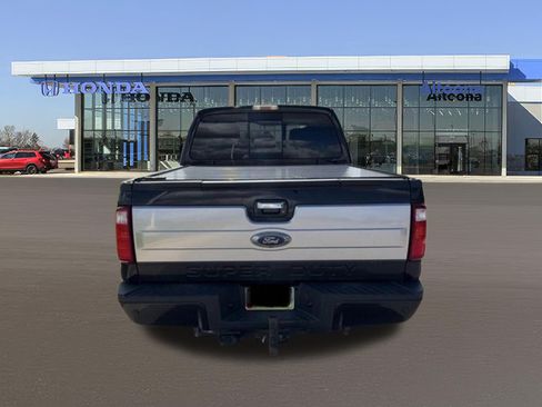 Used 2014 Ford F250 Platinum AWD/4WD image 3