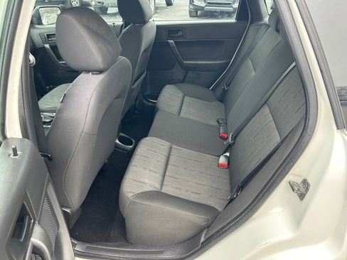Used 2011 Ford Focus SE image 10