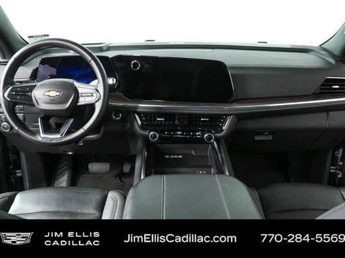 Used 2025 Chevrolet Tahoe LT AWD/4WD image 18