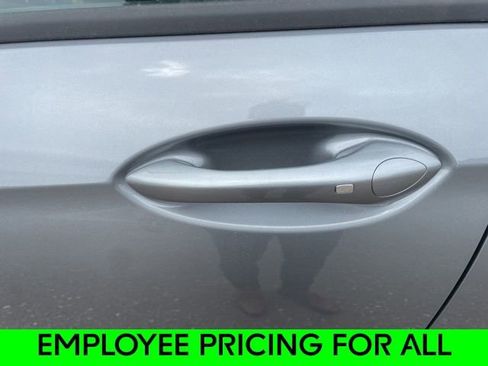 New 2025 Buick Envista Avenir image 7