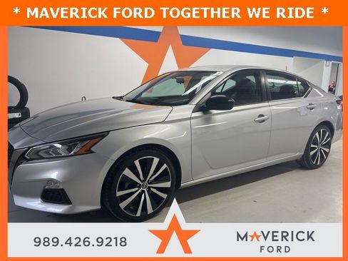 Used 2021 Nissan Altima 2.5 SR image 1