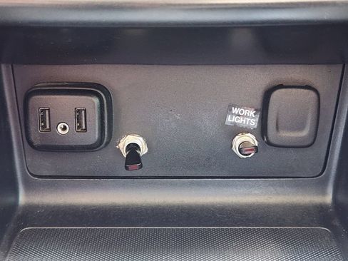 Used 2022 Chevrolet Colorado LT w/ Fleet Safety Package AWD/4WD image 21