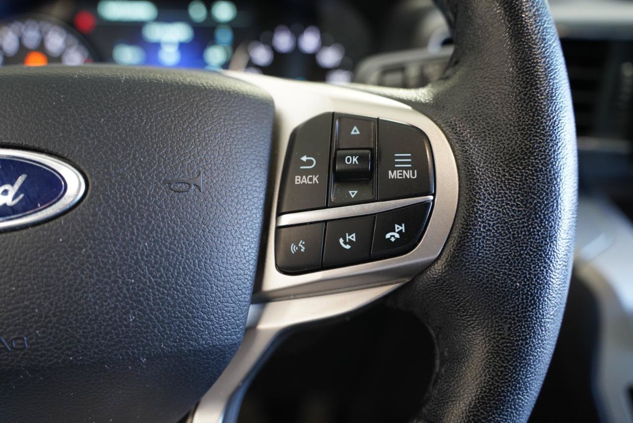 Used 2021 Ford Explorer XLT w/ Equipment Group 202A AWD/4WD image 16