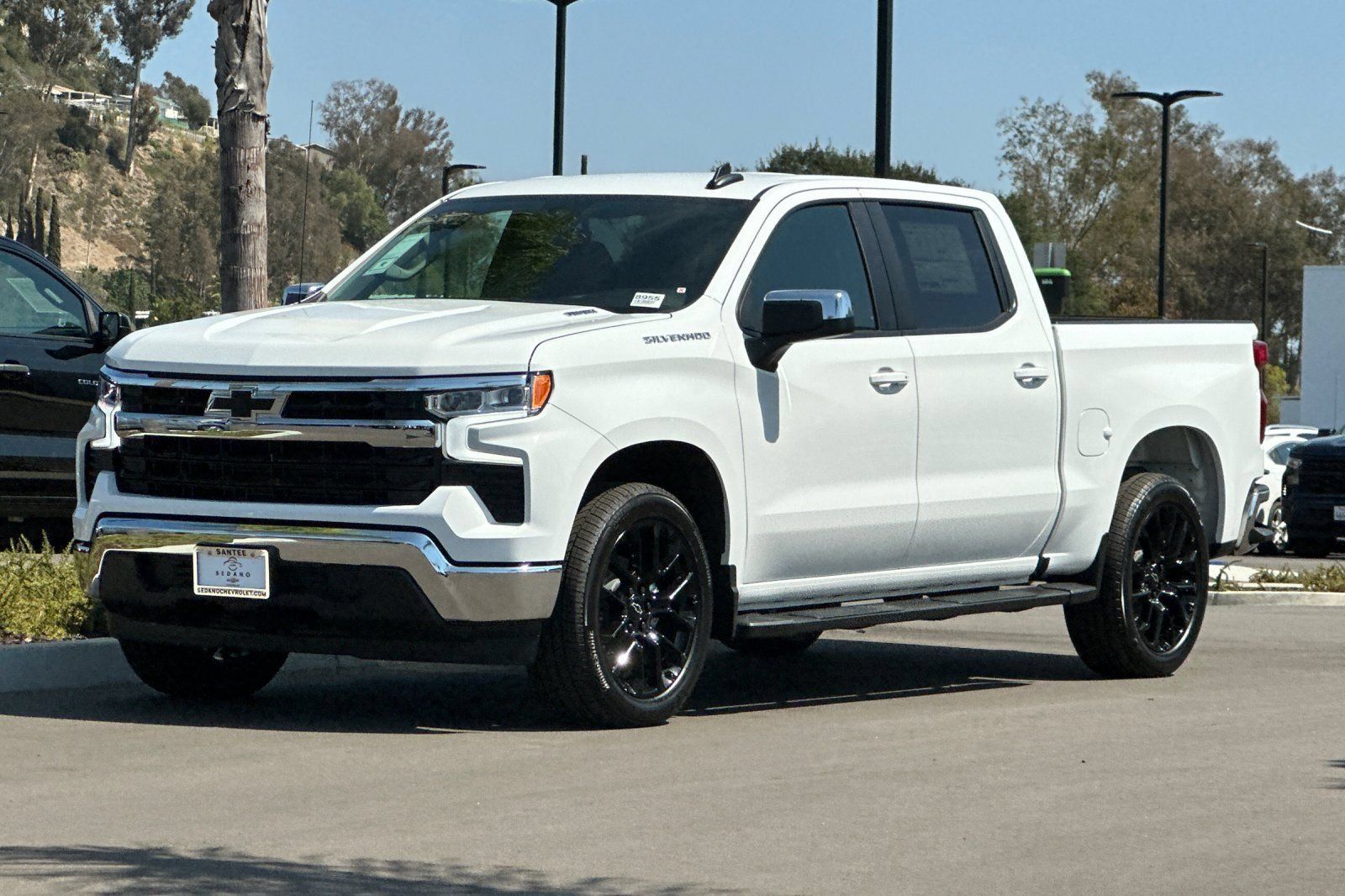 New 2026 Chevrolet Silverado 1500 LT w/ Leather Package RWD image 8