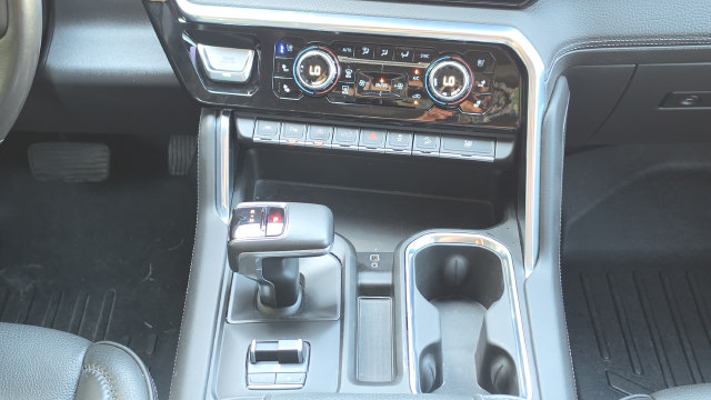 Used 2022 GMC Sierra 1500 Denali AWD/4WD image 8