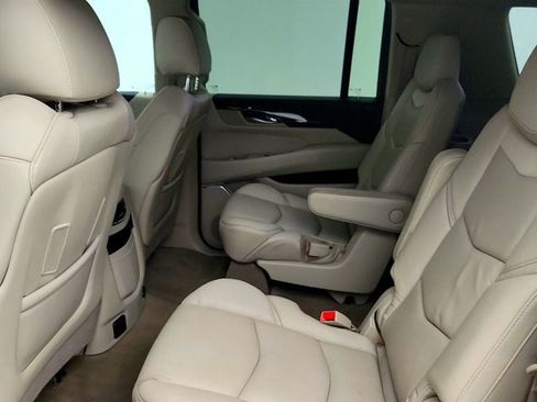 Used 2018 Cadillac Escalade ESV Premium Luxury AWD/4WD image 22