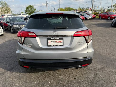 Used 2019 Honda HR-V Sport image 8