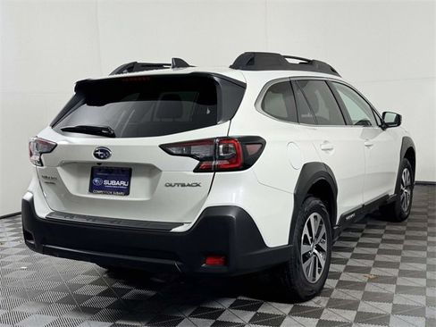 Certified 2025 Subaru Outback Premium image 10