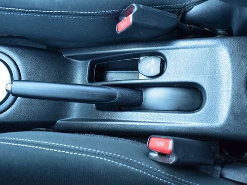 Used 2014 Nissan Versa Note SV w/ Sport Value Package image 31