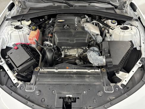 Used 2023 Chevrolet Camaro LT RWD image 27