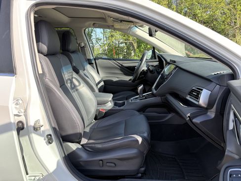 Used 2020 Subaru Outback Limited AWD/4WD image 29