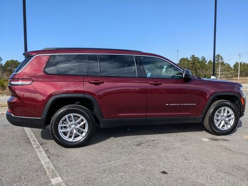 New 2025 Jeep Grand Cherokee L Laredo image 21