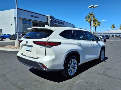 Used 2020 Toyota Highlander Limited image 12