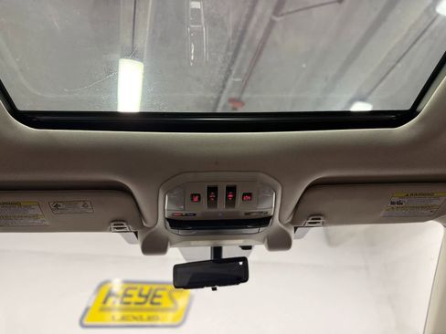 Used 2021 Subaru Ascent Touring AWD/4WD image 13