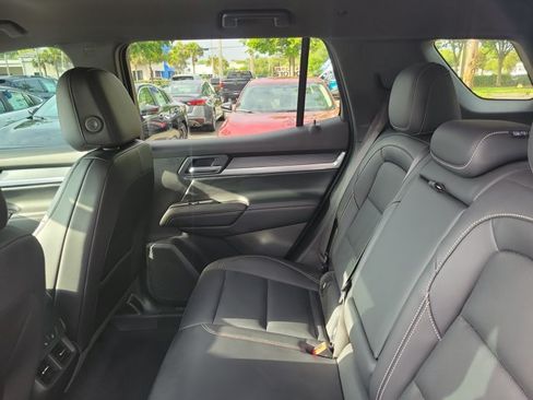 Used 2025 GMC Terrain Elevation w/ Elevation Premium Package AWD/4WD image 14