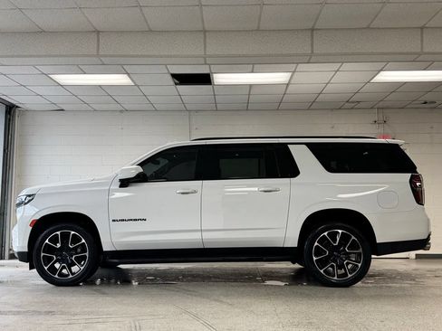 Used 2022 Chevrolet Suburban RST w/ Sport Performance Package AWD/4WD image 4