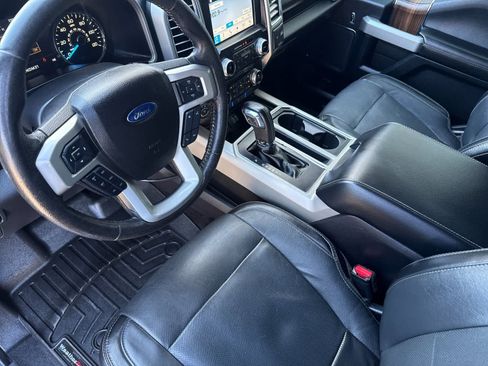 Used 2016 Ford F150 Lariat w/ Equipment Group 502A Luxury AWD/4WD image 11