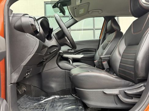 Used 2020 Nissan Kicks SR w/ SR Premium Package image 10