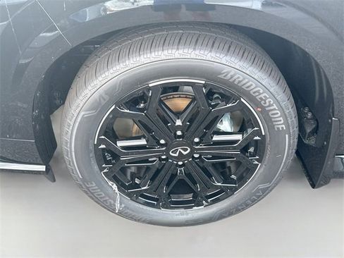 New 2026 INFINITI QX80 4WD image 27