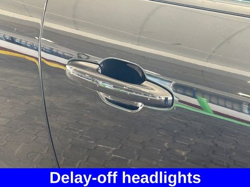 Used 2020 Ford Escape SEL image 18