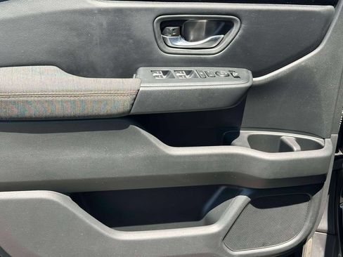 Used 2023 Honda Pilot Sport image 16