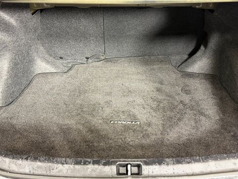 Used 2017 Toyota Corolla SE w/ Carpet Mat Package (TMS) image 22